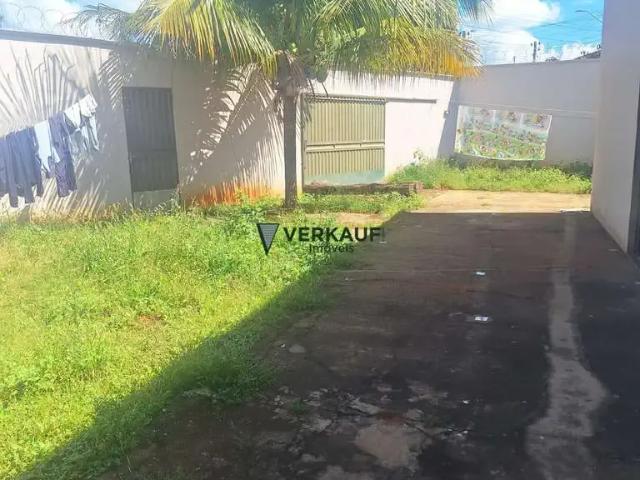Casa / Sobrado para Venda em Goiânia/GO Residencial Santa Fé I 3 Quartos
