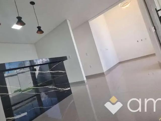 Casa / Sobrado para Venda em Goiânia/GO Residencial Shangri lá I 3 Quartos