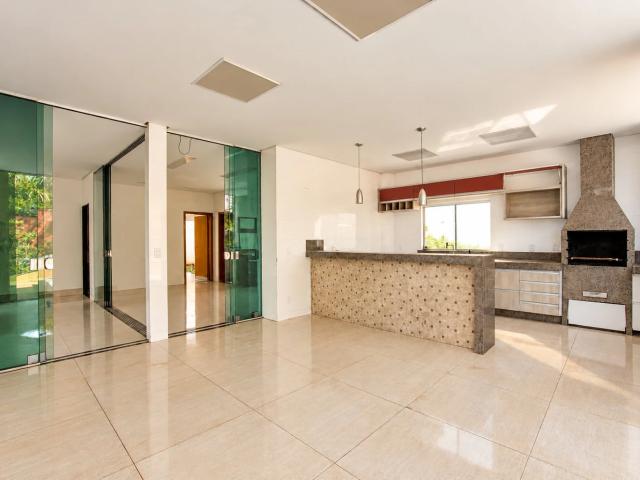 Casa / Sobrado para Venda em Goiânia/GO Residencial Parque Mendanha 3 Quartos