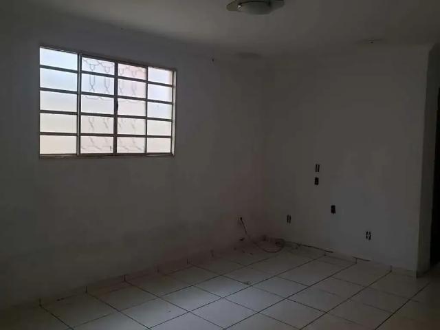 Casa / Sobrado para Venda em Goiânia/GO Residencial Recanto do Bosque 3 Quartos