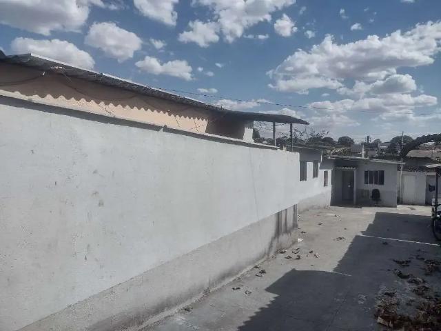 Casa / Sobrado para Venda em Goiânia/GO Vila Aguiar 2 Quartos