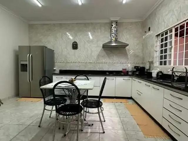 Casa / Sobrado para Venda em Goiânia/GO Vila João Vaz 3 Quartos