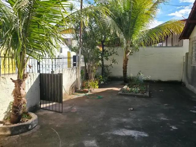 Casa / Sobrado para Venda em Goiânia/GO Vila Lucy 4 Quartos