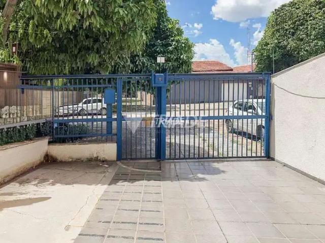 Casa / Sobrado para Venda em Goiânia/GO Vila Lucy 4 Quartos