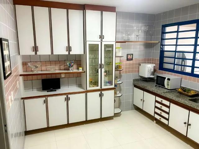 Casa / Sobrado para Venda em Goiânia/GO Vila Lucy 4 Quartos
