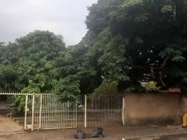 Casa / Sobrado para Venda em Goiânia/GO Vila Monticelli 5 Quartos
