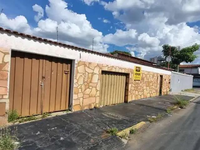 Casa / Sobrado para Venda em Goiânia/GO Vila Santa Helena 3 Quartos