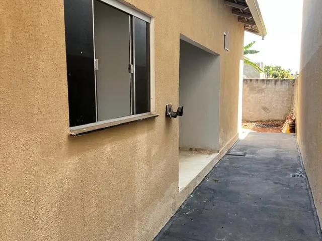 Casa / Sobrado para Venda em Goianira/GO Residencial São Pedro 2 Quartos