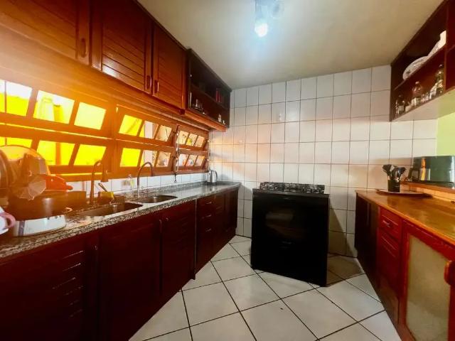 Casa / Sobrado para Venda em Governador Celso Ramos/SC Fazenda da Armação 5 Quartos