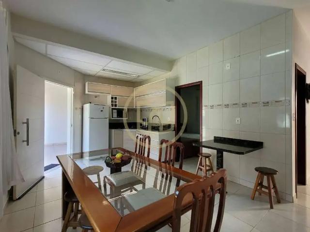 Casa / Sobrado para Venda em Governador Celso Ramos/SC Praia do Antenor 4 Quartos