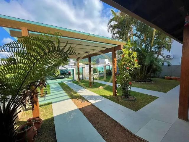 Casa / Sobrado para Venda em Governador Celso Ramos/SC Palmas 3 Quartos
