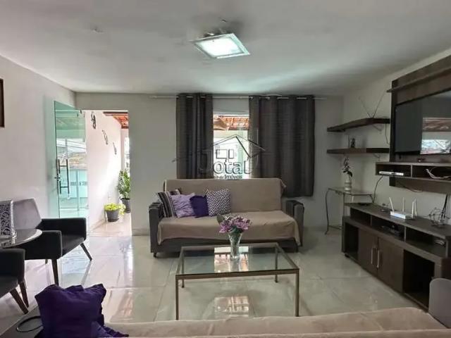 Casa / Sobrado para Venda em Governador Valadares/MG Nova Vila Bretas 3 Quartos