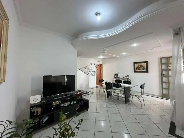 Casa / Sobrado para Venda em Governador Valadares/MG Grã Duquesa 3 Quartos