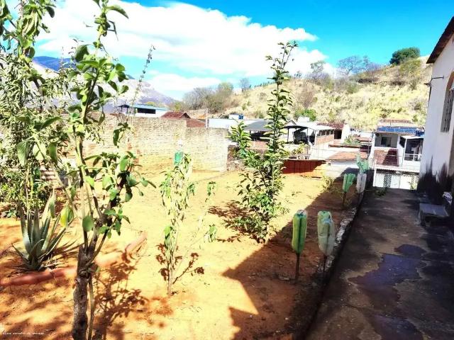 Casa / Sobrado para Venda em Governador Valadares/MG Sion 2 Quartos