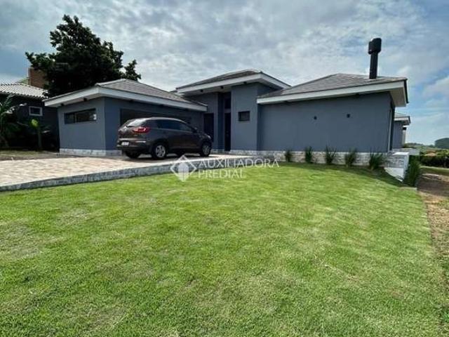 Casa / Sobrado para Venda em Gravataí/RS Barro Vermelho 3 Quartos