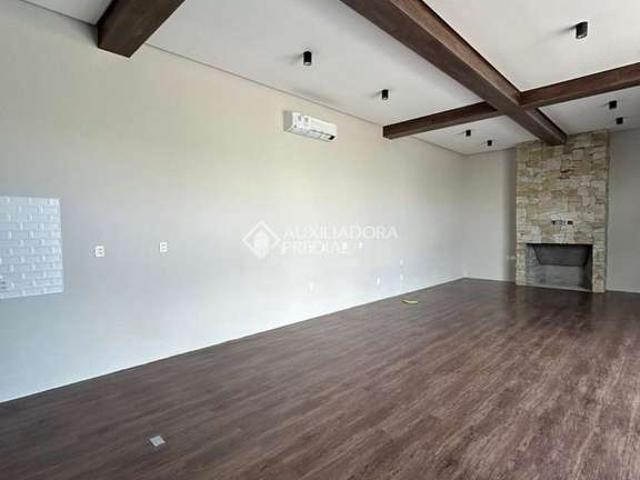 Casa / Sobrado para Venda em Gravataí/RS Barro Vermelho 3 Quartos