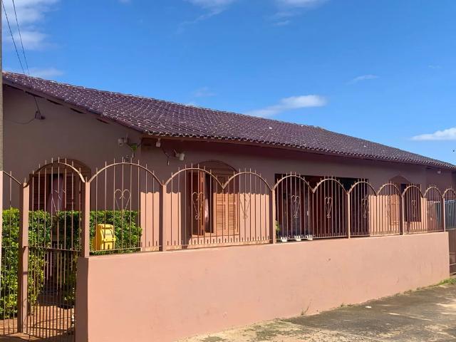 Casa / Sobrado para Venda em Gravataí/RS COHAB A 4 Quartos