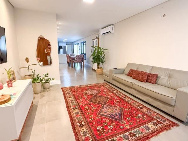 Casa / Sobrado para Venda em Gravataí/RS Dom Feliciano 3 Quartos