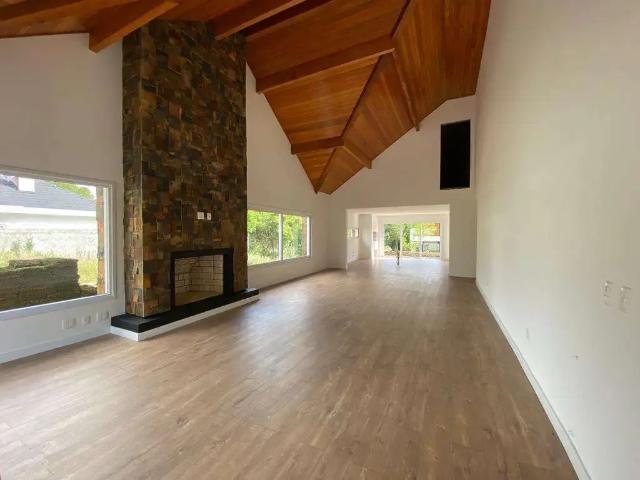 Casa / Sobrado para Venda em Gramado/RS Carniel 3 Quartos