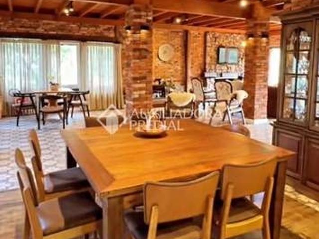 Casa / Sobrado para Venda em Gramado/RS Linha Furna 4 Quartos