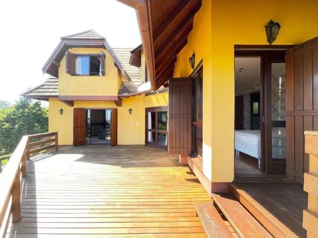 Casa / Sobrado para Venda em Gramado/RS Moura 3 Quartos