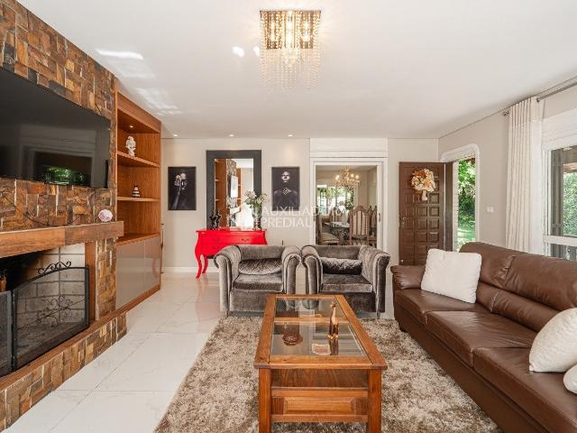 Casa / Sobrado para Venda em Gramado/RS Planalto 4 Quartos
