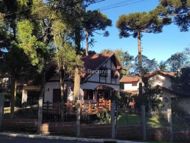 Casa / Sobrado para Venda em Gramado/RS Planalto 4 Quartos
