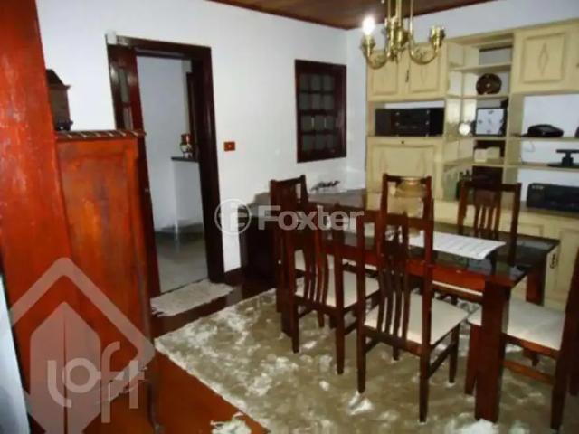 Casa / Sobrado para Venda em Gramado/RS Vila Suiça 4 Quartos