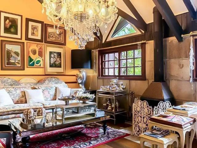 Casa / Sobrado para Venda em Gramado/RS Vila Suiça 3 Quartos