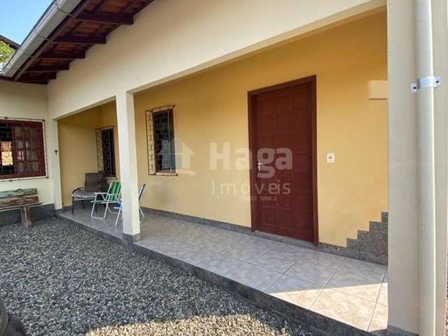 Casa / Sobrado para Venda em Guabiruba/SC Centro 3 Quartos