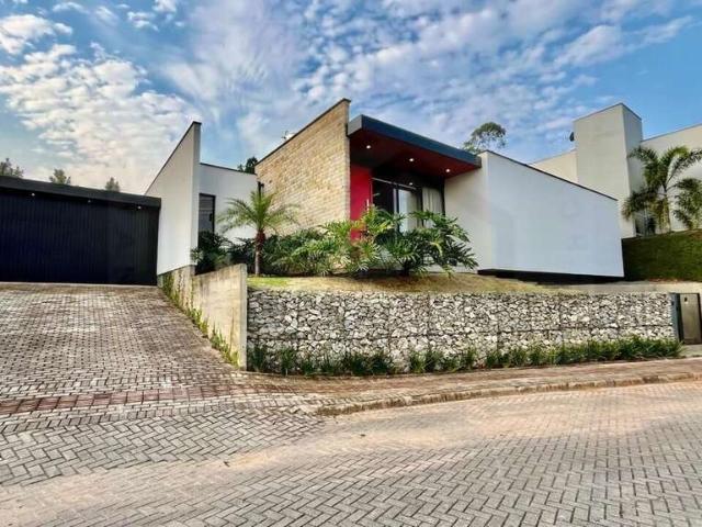 Casa / Sobrado para Venda em Guabiruba/SC Centro 3 Quartos