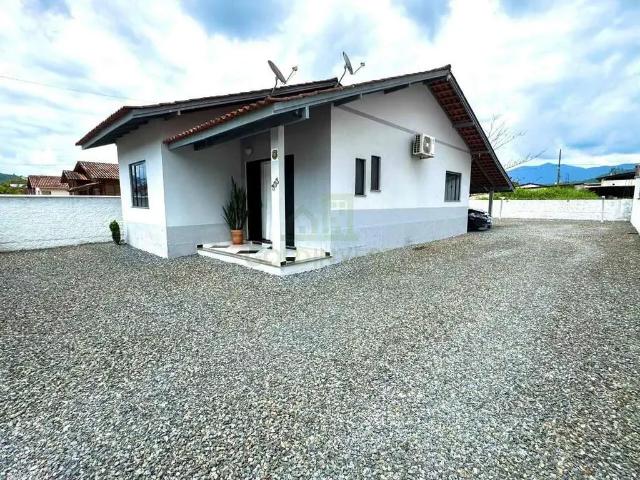 Casa / Sobrado para Venda em Guabiruba/SC Centro 3 Quartos