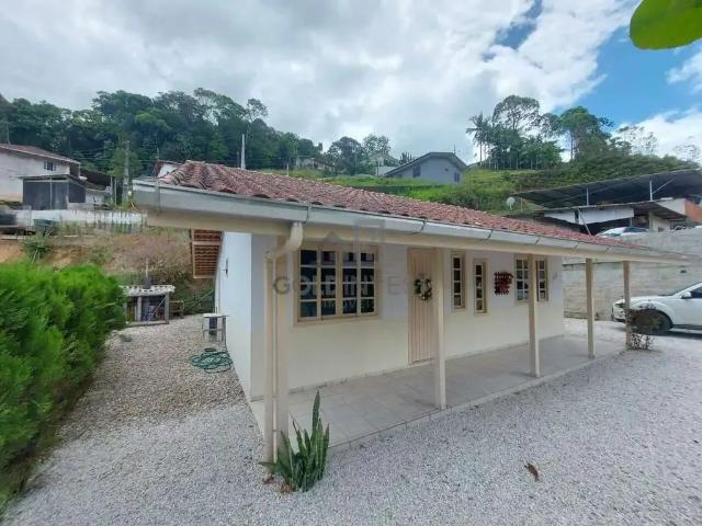 Casa / Sobrado para Venda em Guabiruba/SC Centro 2 Quartos