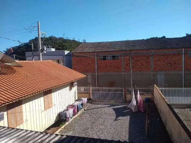 Casa / Sobrado para Venda em Guabiruba/SC Centro 6 Quartos