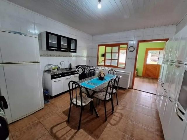 Casa / Sobrado para Venda em Guaíba/RS Vila Pedras Brancas 3 Quartos