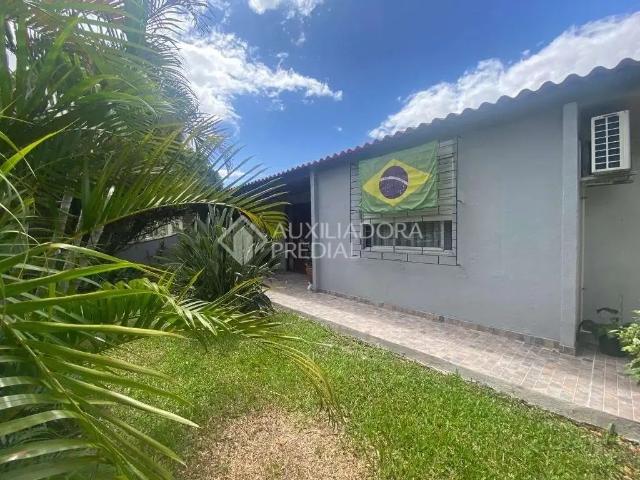 Casa / Sobrado para Venda em Guaíba/RS Centro 3 Quartos