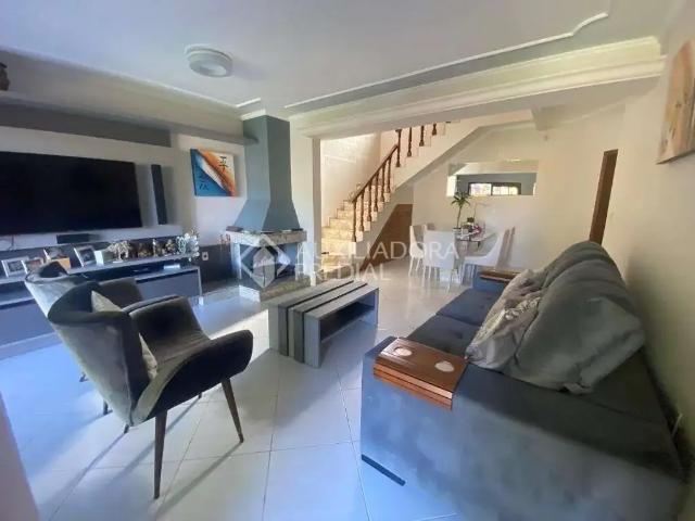 Casa / Sobrado para Venda em Guaíba/RS Centro 3 Quartos