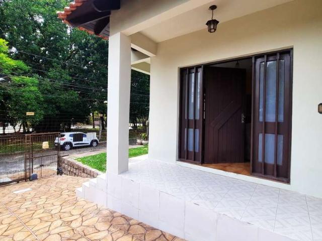 Casa / Sobrado para Venda em Guaíba/RS Centro 3 Quartos