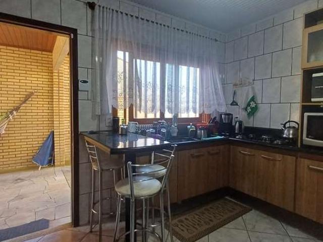 Casa / Sobrado para Venda em Guaíba/RS Centro 3 Quartos