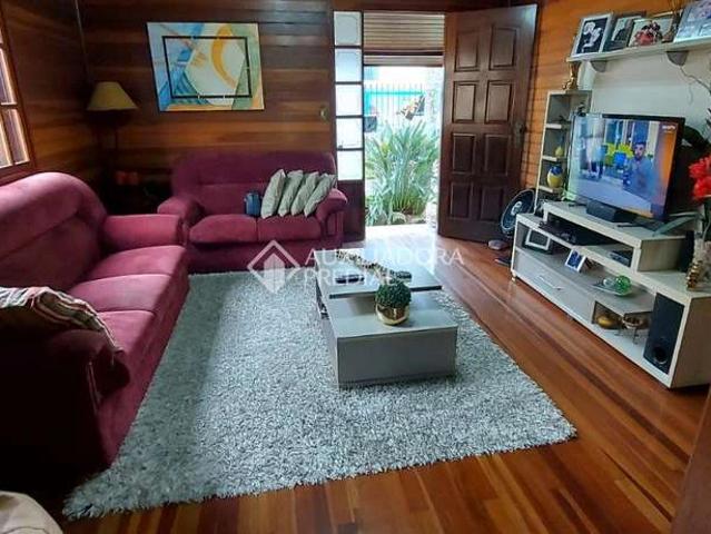 Casa / Sobrado para Venda em Guaíba/RS Centro 2 Quartos