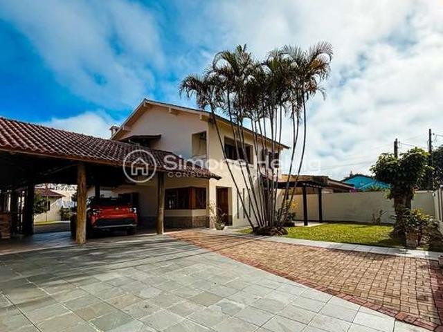 Casa / Sobrado para Venda em Guaíba/RS Centro 4 Quartos