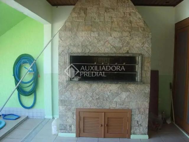 Casa / Sobrado para Venda em Guaíba/RS Centro 4 Quartos