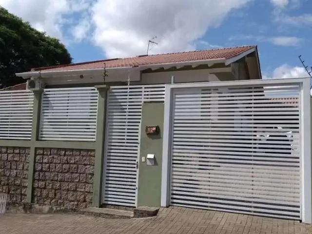 Casa / Sobrado para Venda em Guaíba/RS Centro 4 Quartos