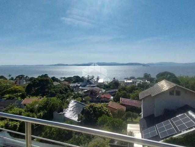 Casa / Sobrado para Venda em Guaíba/RS Centro 4 Quartos