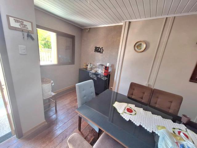Casa / Sobrado para Venda em Guaíba/RS Colina 2 Quartos