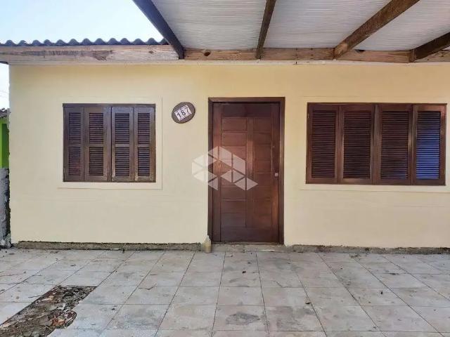 Casa / Sobrado para Venda em Guaíba/RS Coronel Nassuca 2 Quartos