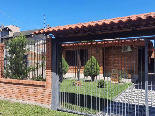 Casa / Sobrado para Venda em Guaíba/RS Engenho 3 Quartos