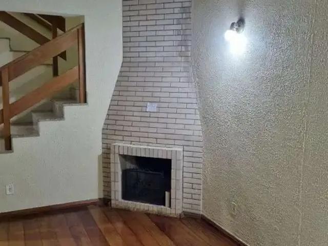 Casa / Sobrado para Venda em Guaíba/RS Ermo 4 Quartos