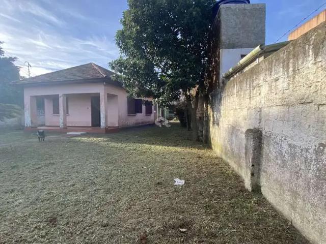 Casa / Sobrado para Venda em Guaíba/RS Ermo 4 Quartos