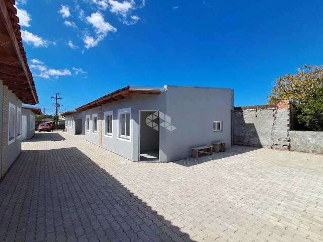 Casa / Sobrado para Venda em Guaíba/RS Flórida 2 Quartos
